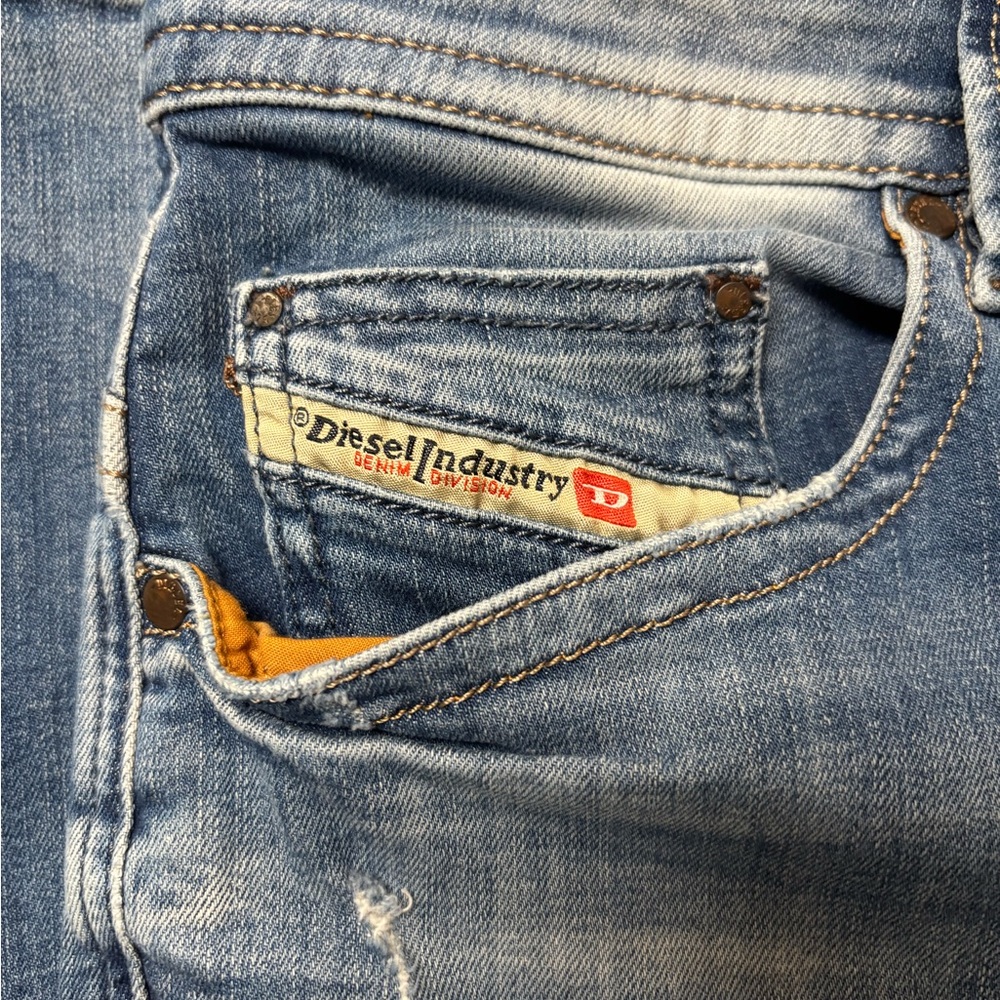 Vintage Diesel Light Blue Denim with Brown Label jeans